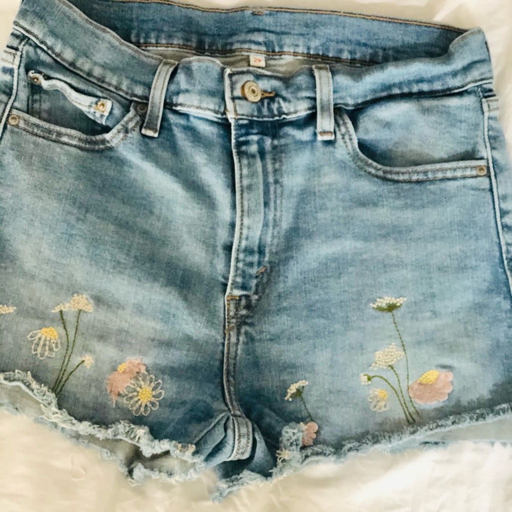 Levi’s denim shorts